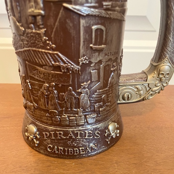 Disneyland Pirates of the Caribbean 50th Anniversary Plastic Stein collector cup - Picture 3 of 8
